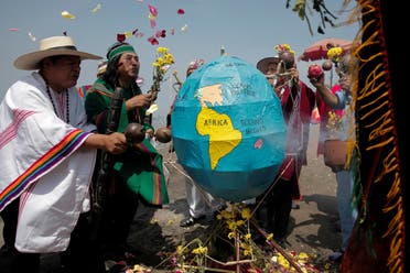 طقوس تقليدية خلال الاحتفال بيوم الأرض في البيرو