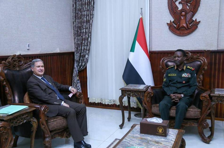 الجيش السوداني يشترط الدمج لتوقيع الاتفاق النهائي