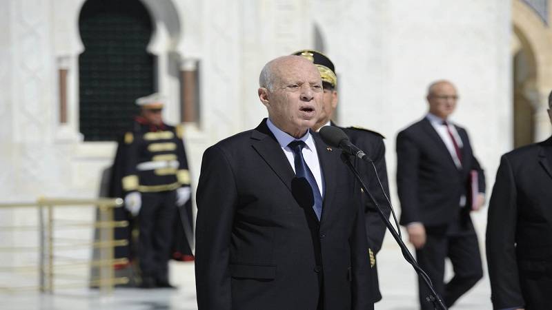 قيس سعيّد يرفض «إملاءات» صندوق النقد و«بيع» تونس