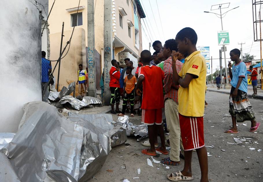 الإمارات تعزّي الصومال بضحايا «الذخائر» وتدين هجوماً إرهابياً