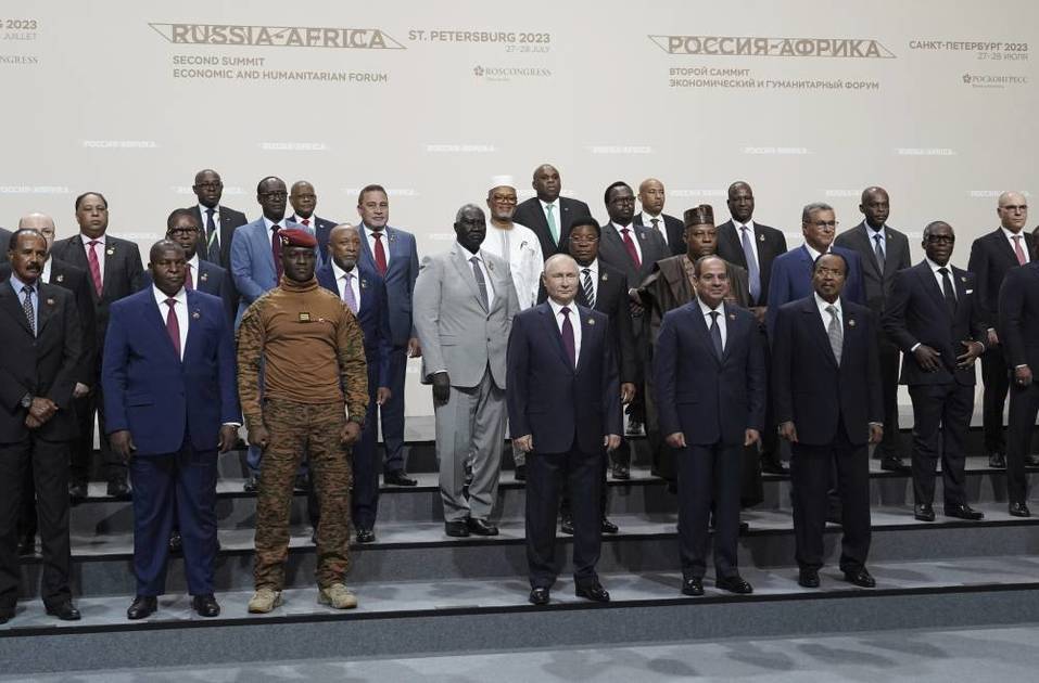 بوتين يرسم مع «إفريقيا» ملامح عالم متعدد الأقطاب