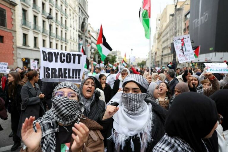 تظاهرات في أوروبا وأمريكا رفضاً للحرب الإسرائيلية على غزة