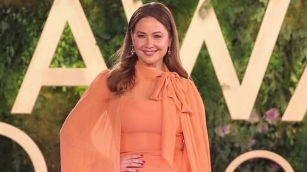 إطلالة ريا أبي راشد إطلالة ريا أبي راشد
