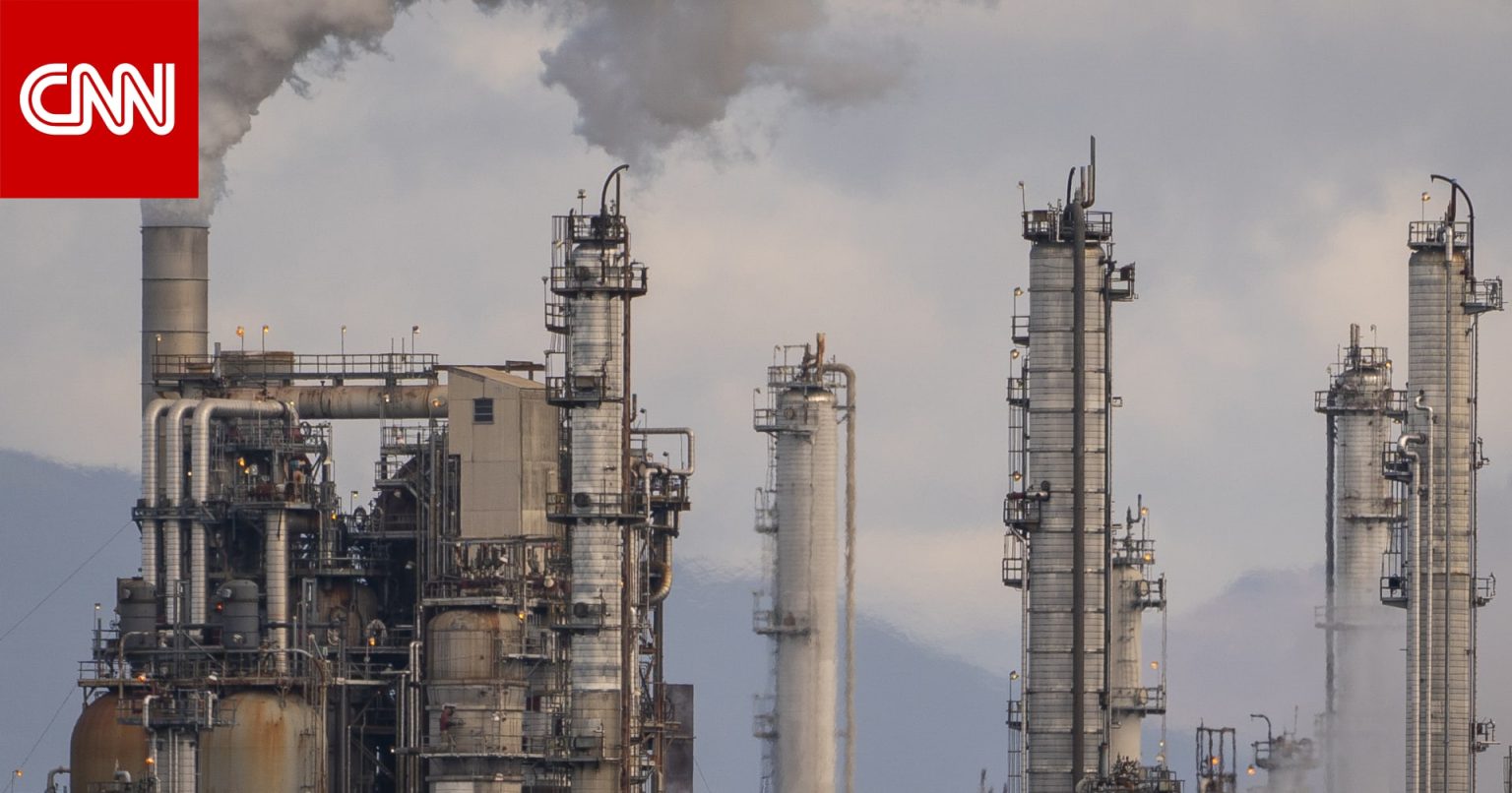 شركات النفط الكبرى تربح مليارات الدولارات من ارتفاع الأسعار.. وجدل حول ضرائب مفاجئة