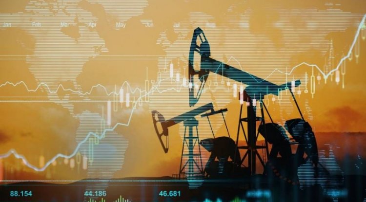 قبل ارتفاعه عند الإغلاق.. النفط يسجل أكبر تراجع أسبوعي له منذ نوفمبر