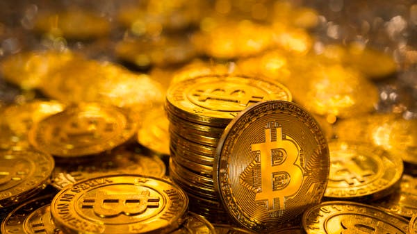 بيتكوين تقترب من مستويات 30 ألف دولار بعد 7 جلسات "دامية"