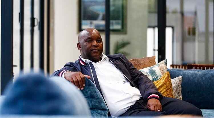 موسيماني يفتح الباب للعودة إلى أندية جنوب إفريقيا