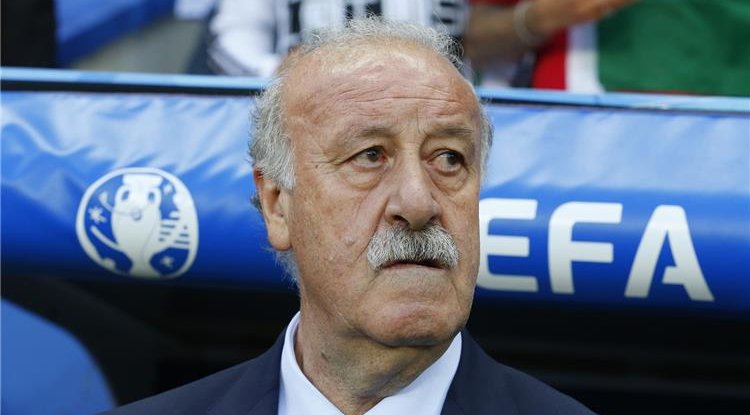 ديل بوسكي: الأهلي كان أفضل من ريال مدريد في مباراة القرن