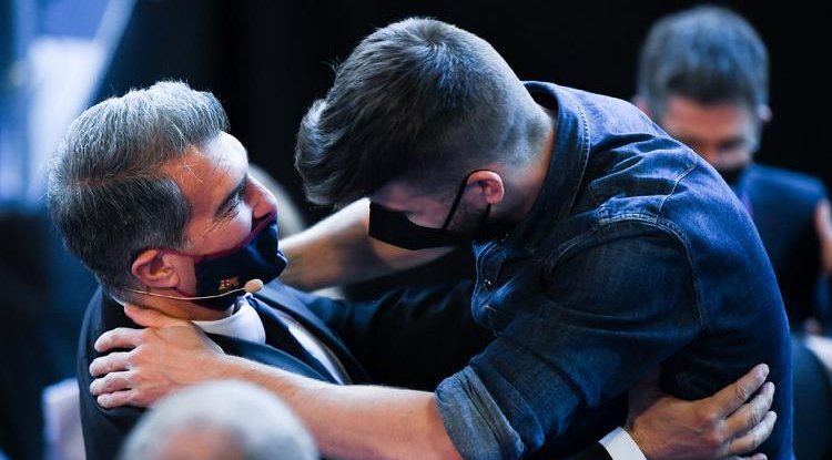 لابورتا يطالب بدعم بيكيه بعد انفصاله عن شاكيرا: يعاني كثيرًا