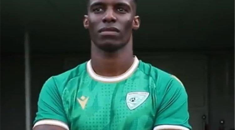 رغم عقده مع الباطن.. خورفكان يعلن تعاقده مع فابيو أبرو