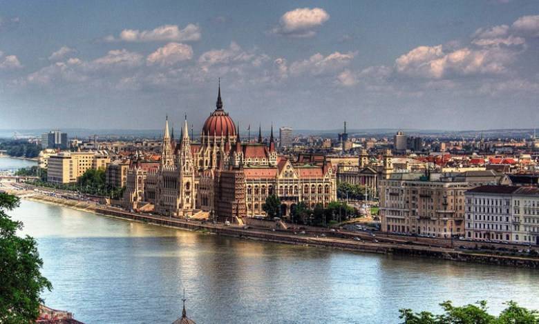 إقالة عالمي أرصاد جوية في المجر بسبب توقعات غير دقيقة