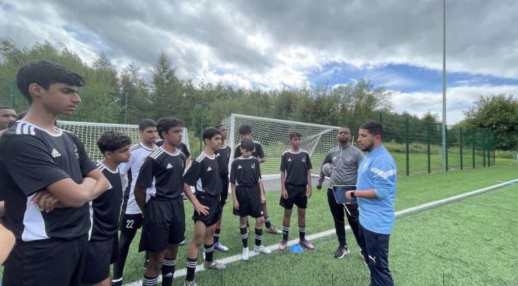 وفد ناشئي أندية أبوظبي يختتم تجربة المعايشة في مانشستر سيتي