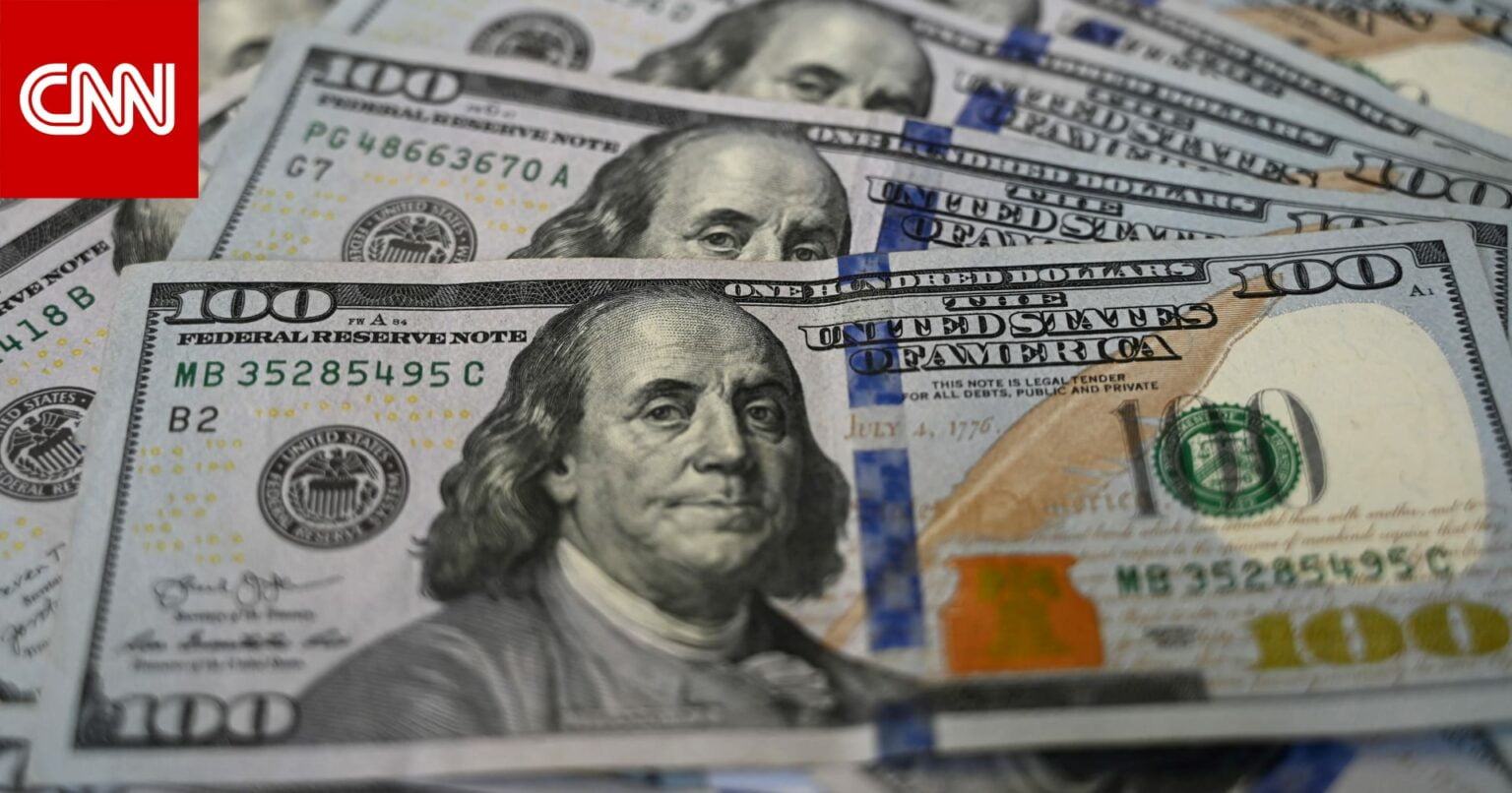 التضخم مرتفع بشدة.. إليك ما يقترحه أحد مدراء البنوك لحماية نفسك