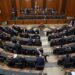 بري يسعى للحوار بعد فشل البرلمان اللبناني مجدداً في انتخاب رئيس
