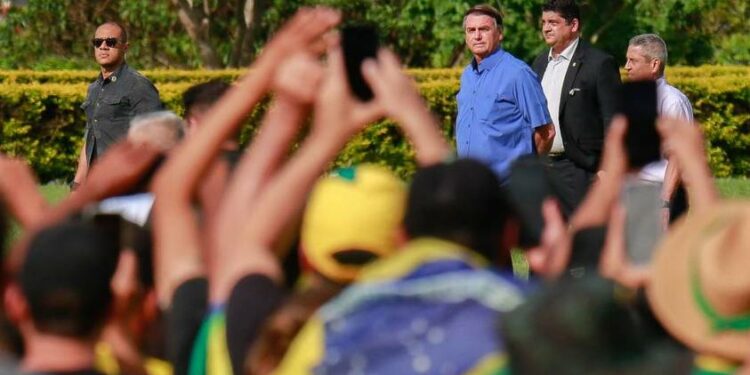 بولسونارو يتحدث لأول مرة بعد هزيمته في انتخابات البرازيل