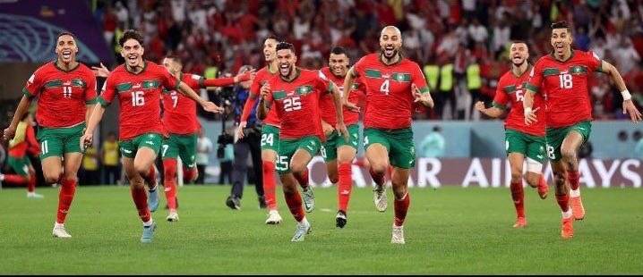 حمدان بن محمد يهنئ المغرب بفوزه على المنتخب البرتغالي في «المونديال»