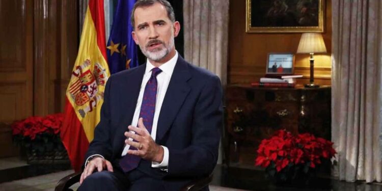 ملك إسبانيا يدعو إلى «الوحدة والمسؤولية» لمواجهة أزمة مؤسساتية