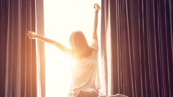 علماء نفس: 3 عادات صباحية تزيد من السعادة والإنتاجية