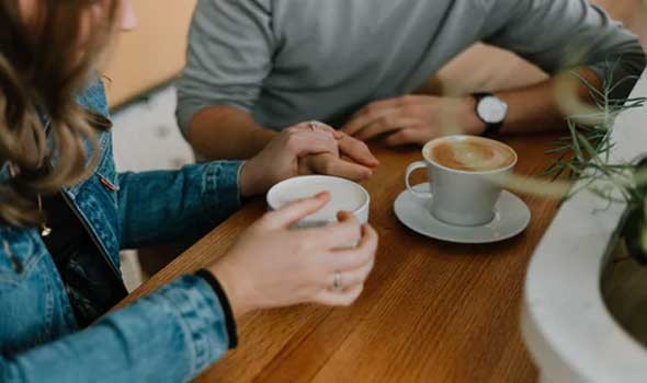 إتيكيت أول خروجه بعد الخطوبة قواعد إتيكيت عرض الزواج