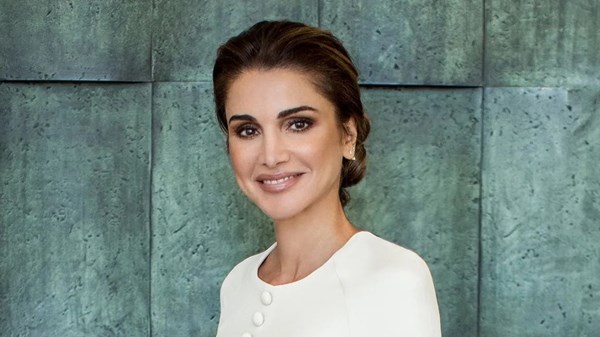 اللبناني سعيد قبيسي يروي قصة فستان الملكة رانيا في حفل الحناء