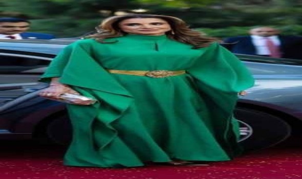 الملكة رانيا تخطف الأنظار بإطلالتها التي تتسم بالبساطة والرقي