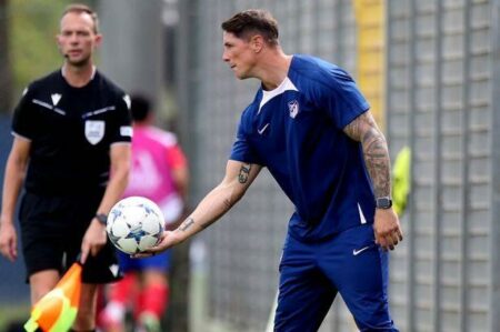 عصبية وتوتر بين أربيلوا وتوريس في «ديربي» مدريد