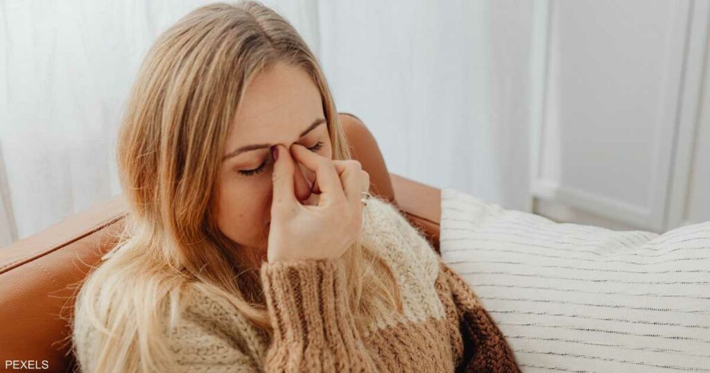 مسكنات الألم إحداها.. 6 أسباب تسبب شعورك بالصداع صباحا