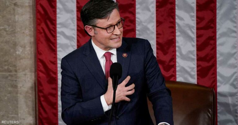 رئيس النواب الأميركي يكشف عن إجراء تمويلي مؤقت لتجنب الإغلاق