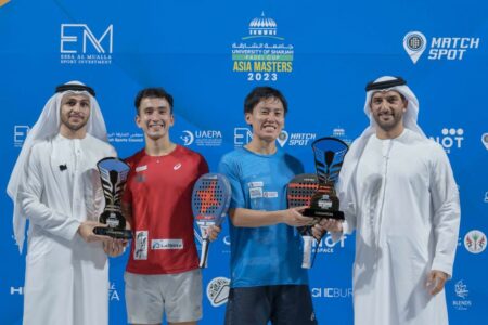 سلطان بن أحمد يتوج المنتخب الياباني بكأس أبطال آسيا للبادل في نسختها الأولى