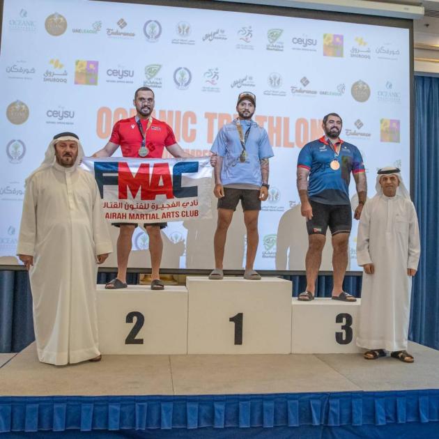 تتويج الفائزين في ترايثلون أوشيانيك خورفكان