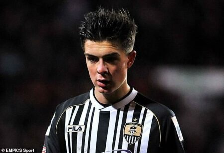 جريليش ينفي تصريحات مدرب كراولي