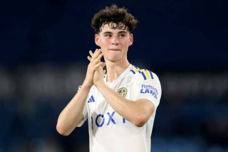 ليفربول يسعى لضم نجم ليدز الصاعد مقابل 40 مليون إسترليني