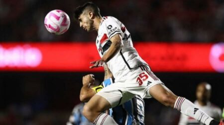 ليفربول يقترب من صفقة برازيلية