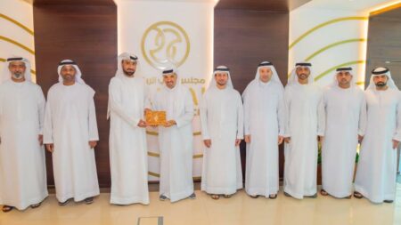 «دبي الرياضي» يعزز تعاونه مع «الأولمبية»