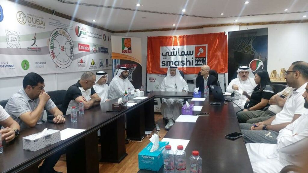 «سماشي» راعياً رقمياً لدوري السلة ومنتخب الإمارات