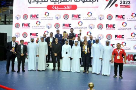 «الفجيرة للفنون القتالية» ومركز الإمارات بطلا «عربية الجودو»