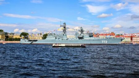 مناورات بحرية روسية هندية في خليج البنغال