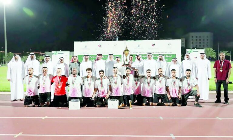 الدفاع المدني بطل «مؤسسات الشارقة الحكومية»