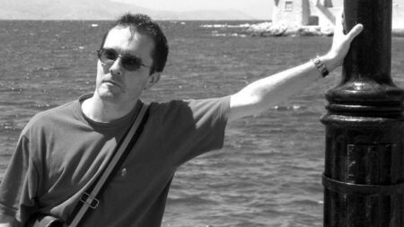 فرنسا.. محاكمة 6 تلاميذ في مقتل المدرّس سامويل على يد إرهابي