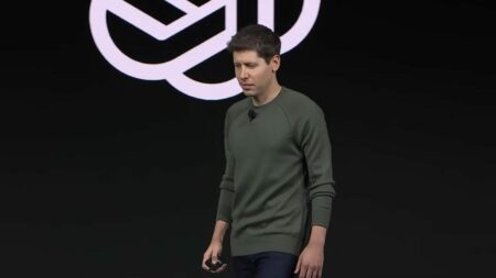 سام ألتمان يعود لقيادة شركة OpenAI بعد أيام من إقالته