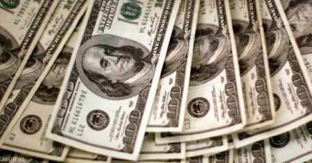 بسبب العطلة.. الدولار يتذبذب في تداولات ضعيفة والين يستقر