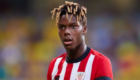 نيكو وليامس يمدد عقده مع بلباو حتى 2027