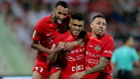 شباب الأهلي يعود لسكة الانتصارات بسباعية في شباك الإمارات