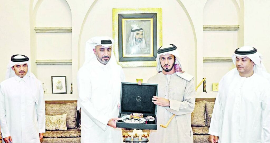 زايد بن حمد يستعرض ترتيبات انطلاق جولة الجياد العربية