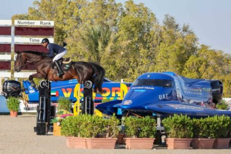 «دبي البحري» وفيكتوري يحلقان في «فيرتوس» لقفز الحواجز