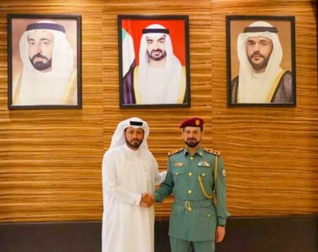 الشامسي يهنئ خالد القاسمي برئاسة «عربي الشطرنج»