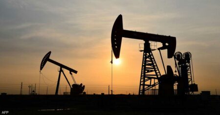 السعودية تمدد خفض إنتاجها النفطي بمليون برميل بالربع الثاني