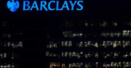 لخفض التكاليف.. بنك باركليز يلغي 5 آلاف وظيفة في 2023