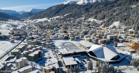 WEF: الانقسام وعدم اليقين من أبرز المخاطر التي تواجه العالم