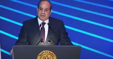 السيسي: الدولار يمثل دائما مشكلة للدولة المصرية